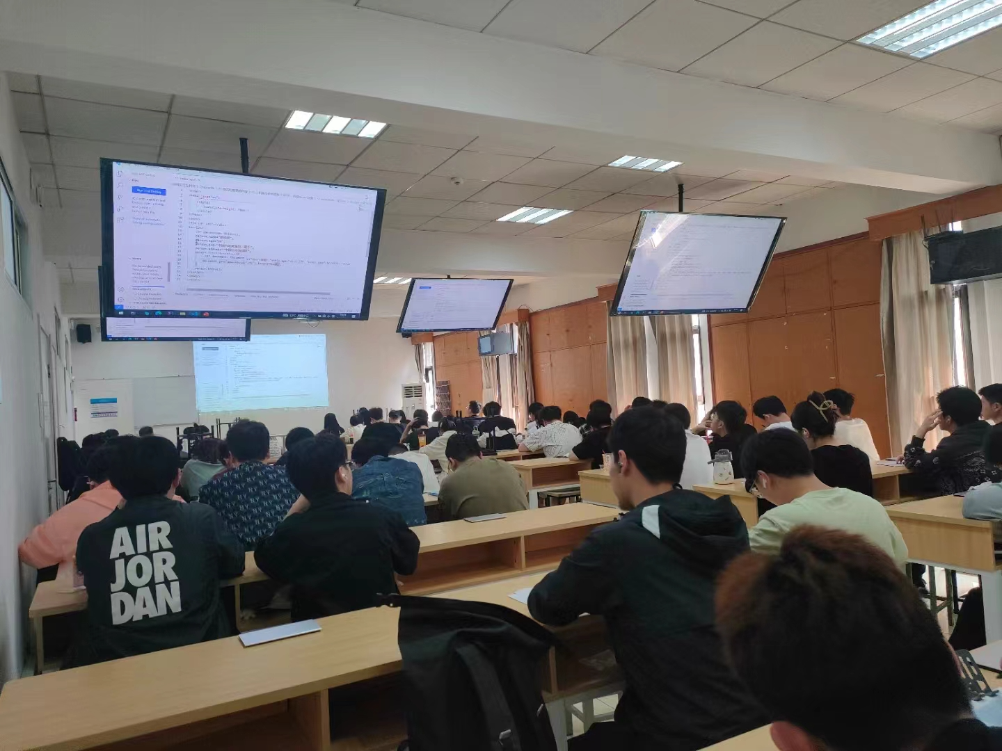 南京邮电大学特色自考本科——江苏专接本首所招满的接本院校